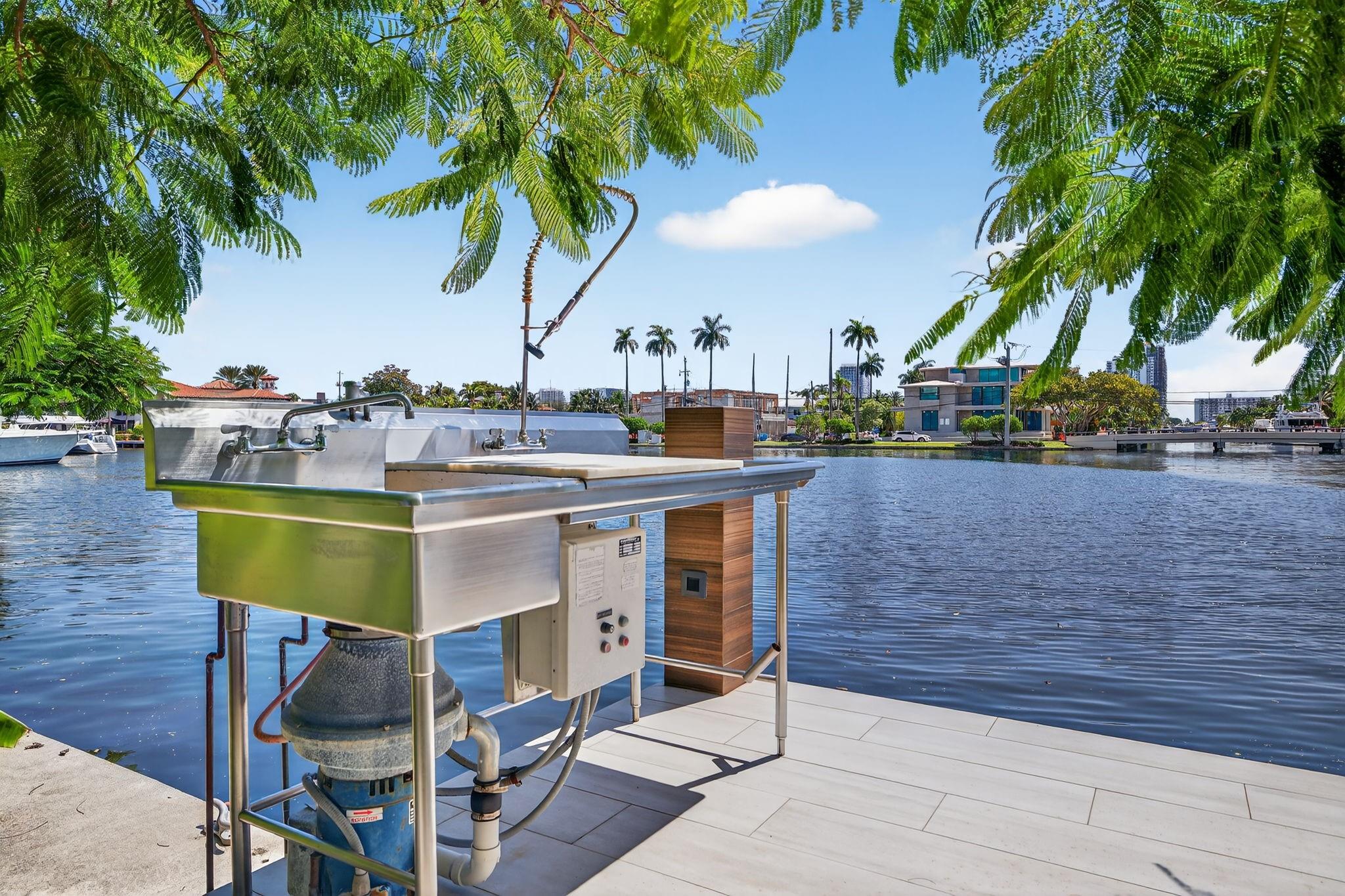 1 Royal Palm Drive, Fort Lauderdale, FL 33301