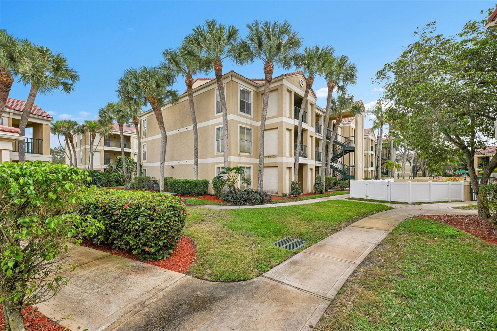 875 Riverside Drive 732, Coral Springs, FL 33071