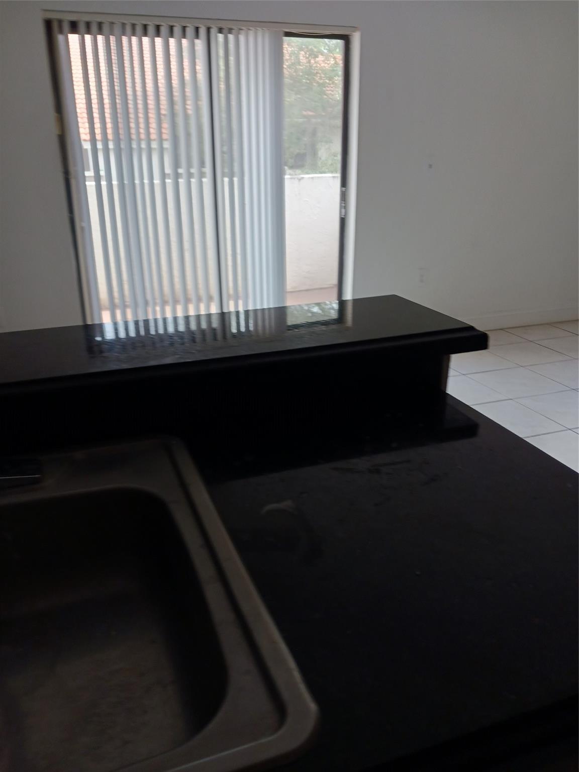 8307 Coral Lake Mnr 8307, Coral Springs, FL 33065