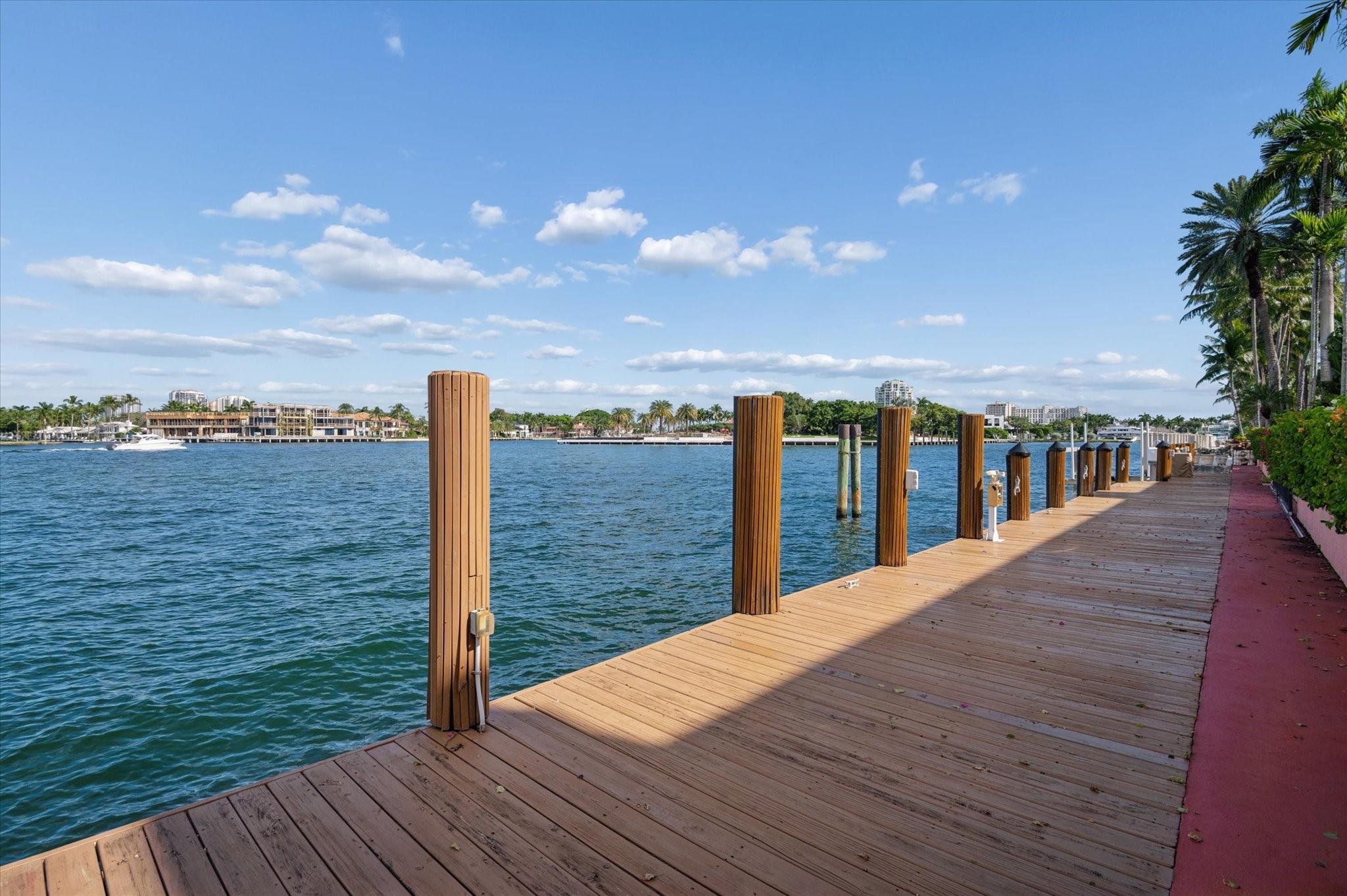 5 Isla Bahia Drive, Fort Lauderdale, FL 33316