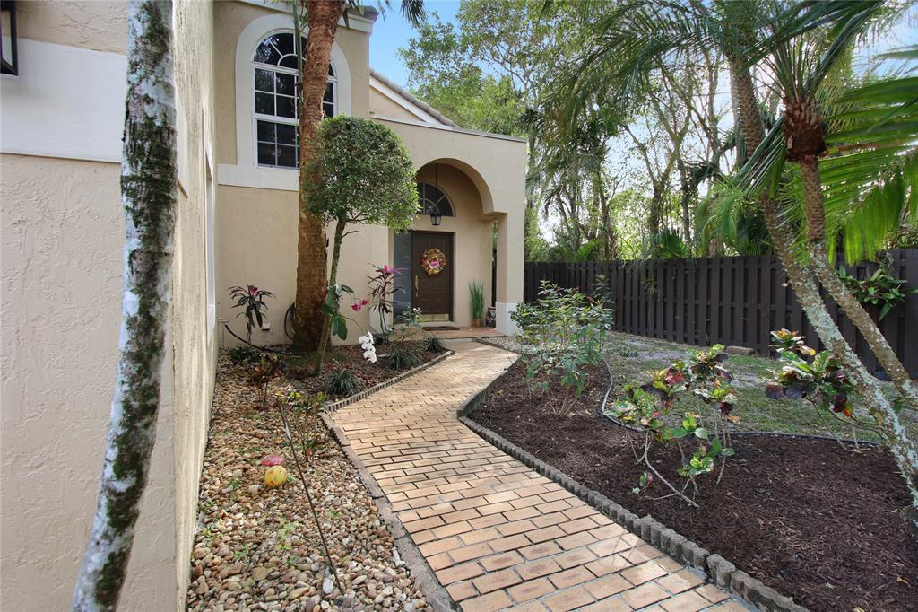 Photo for 6890 NW 75th Court, Parkland, FL 33067 - Listing #FX-10427148 6890 NW 75th Court, Parkland, FL 33067