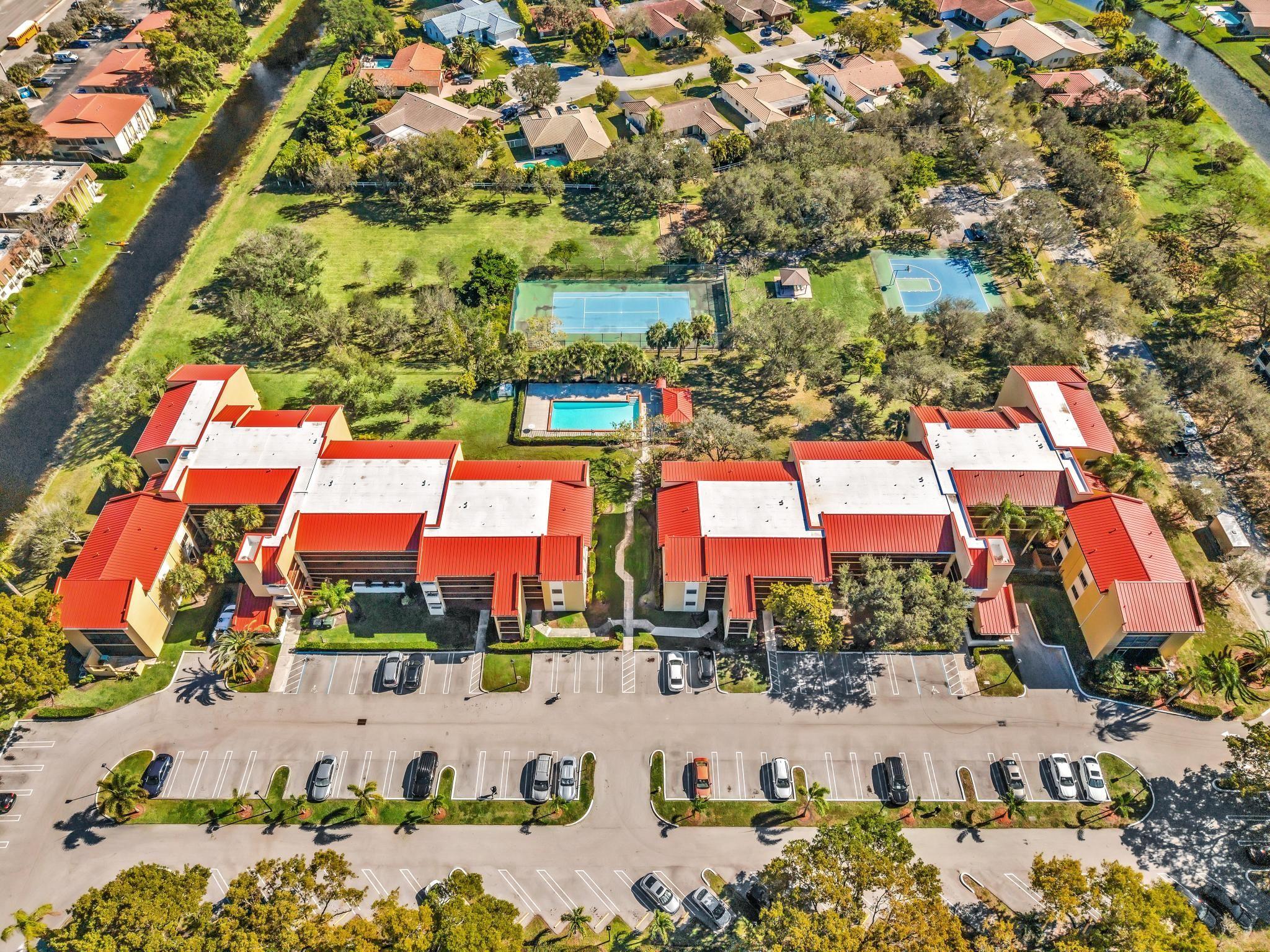 2091 Coral Ridge Drive N306, Coral Springs, FL 33071