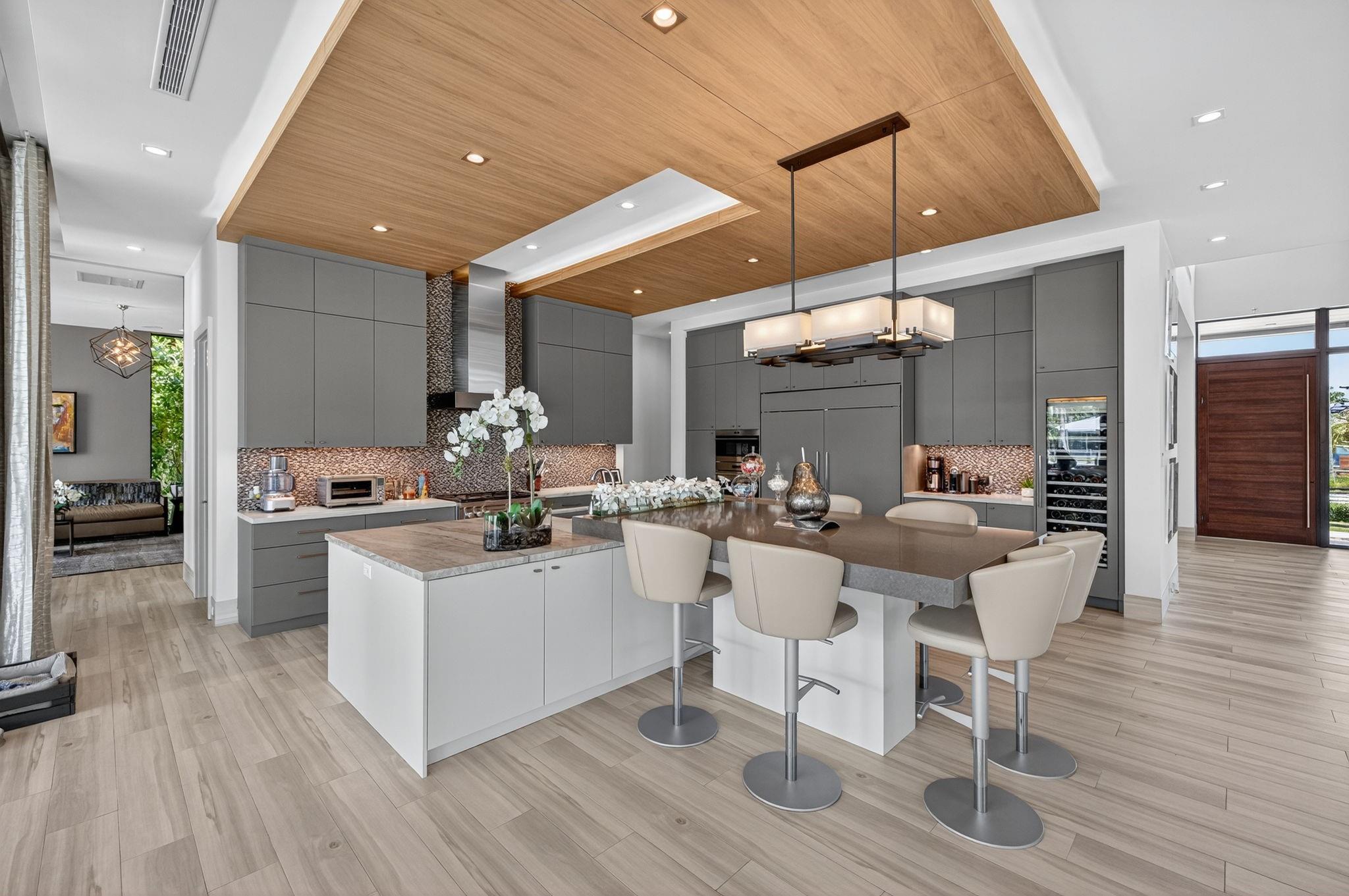 1 Royal Palm Drive, Fort Lauderdale, FL 33301