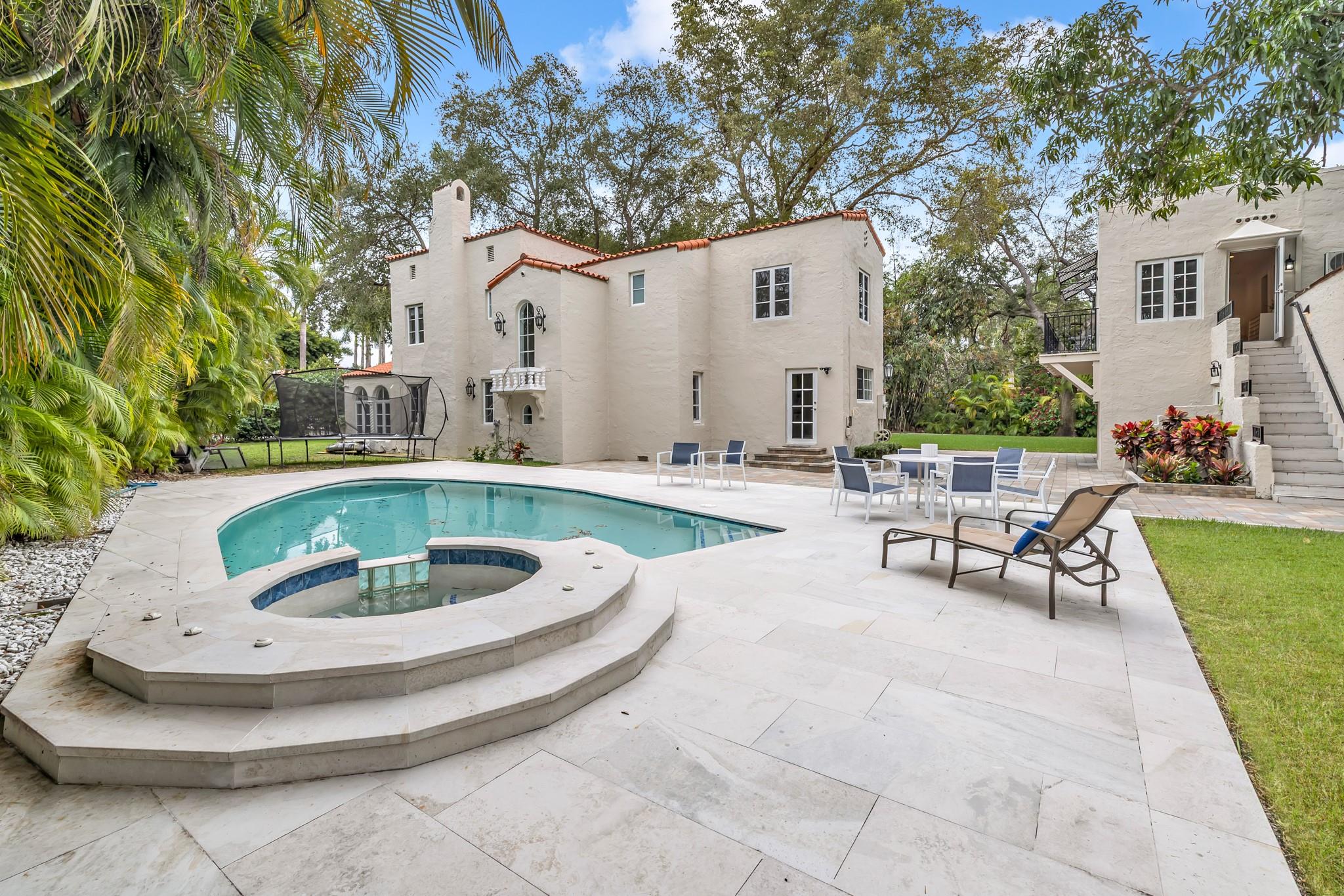 5960 N Bayshore Drive, Miami, FL 33137