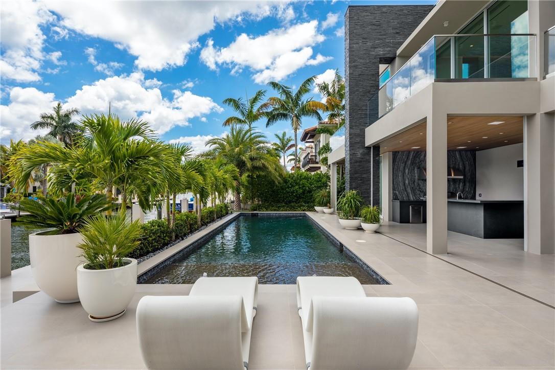 650 Royal Plaza Drive, Fort Lauderdale, FL 33301