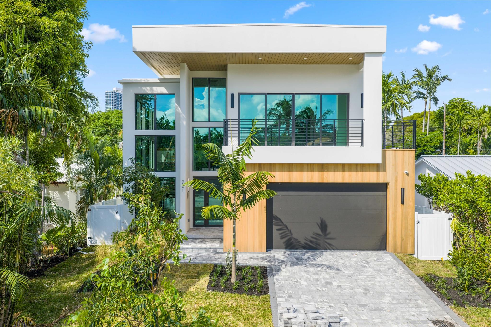 Photo for 721 SE 9 Street, Fort Lauderdale, FL 33316 - listing #FX-10532954 721 SE 9 Street, Fort Lauderdale, FL 33316