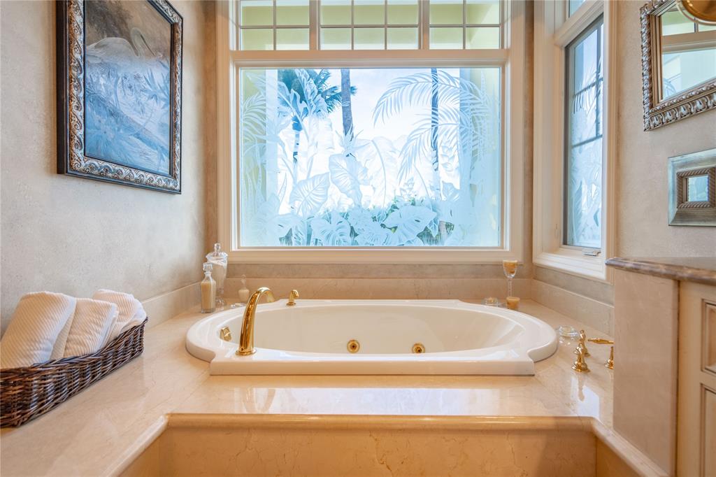 2900 NE 31st Avenue, Lighthouse Point, FL 33064