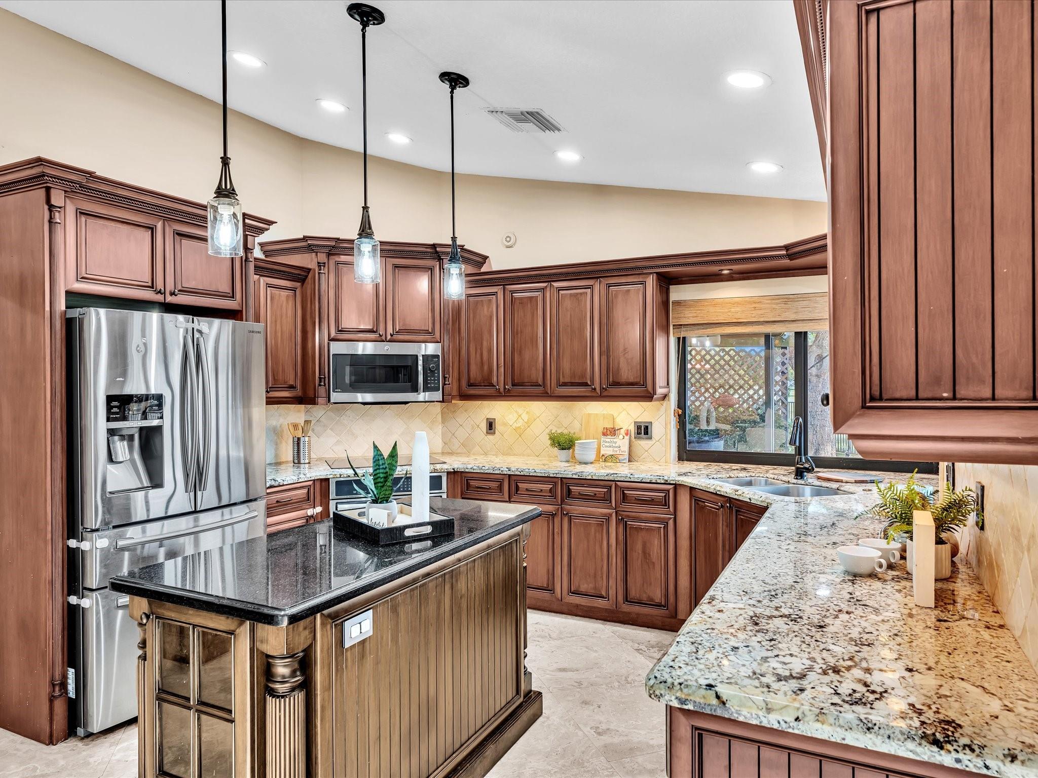 10320 NW 6th Street, Coral Springs, FL 33071