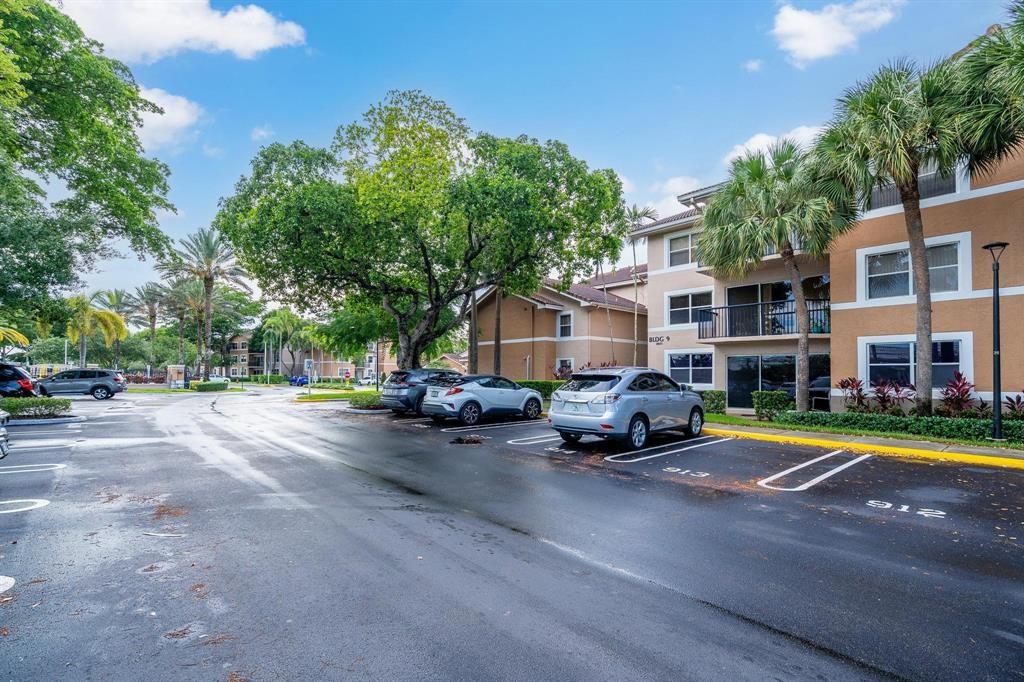 8851 S Wiles Road 305, Coral Springs, FL 33067