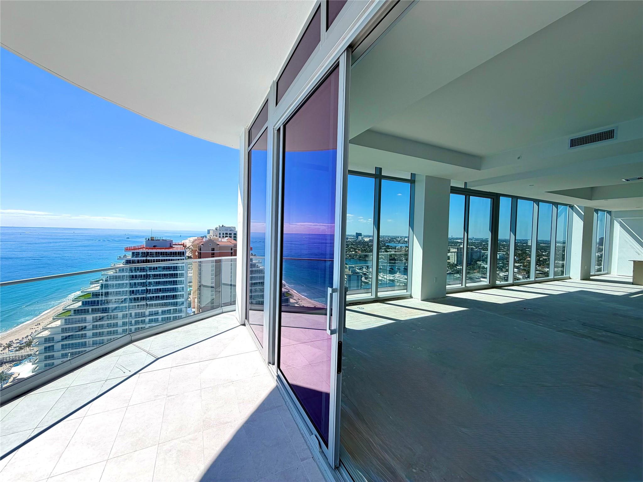 Wraparound oceanfront terrace