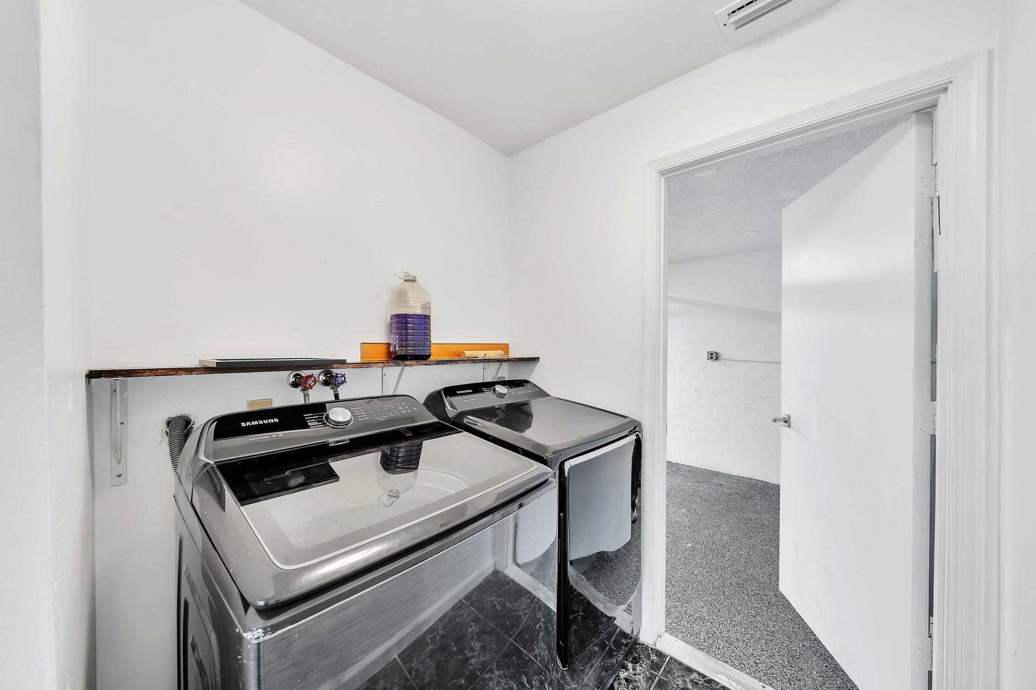 303 NW 105th Terrace, Coral Springs, FL 33071