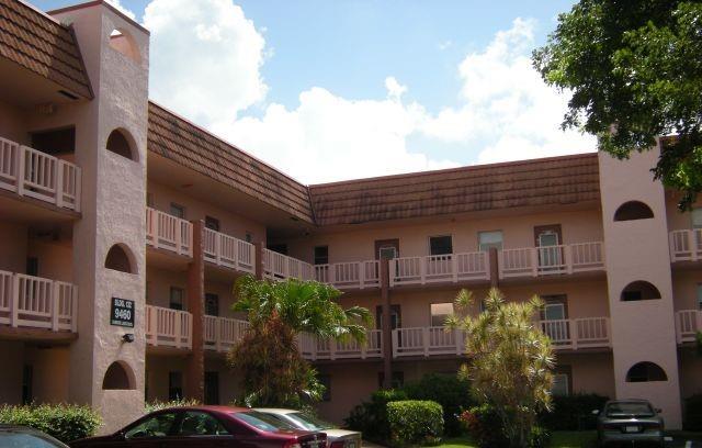 Photo for 9460 Sunrise Lakes Boulevard, 106, Sunrise, FL 33322 - Listing #FX-10526719 9460 Sunrise Lakes Boulevard, 106, Sunrise, FL 33322