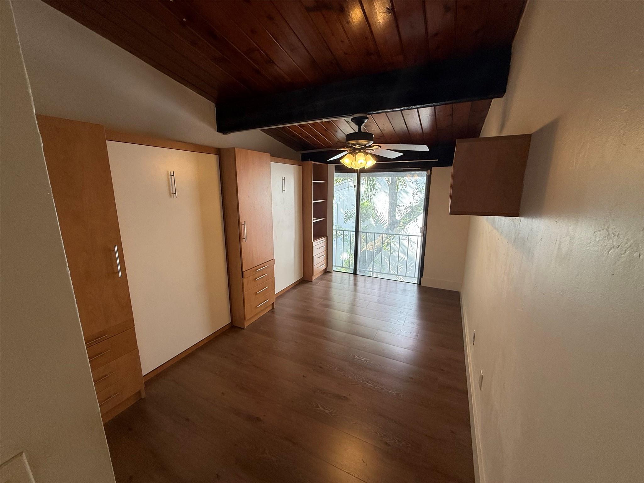 19428 NE 26th Avenue 103, Miami, FL 33180