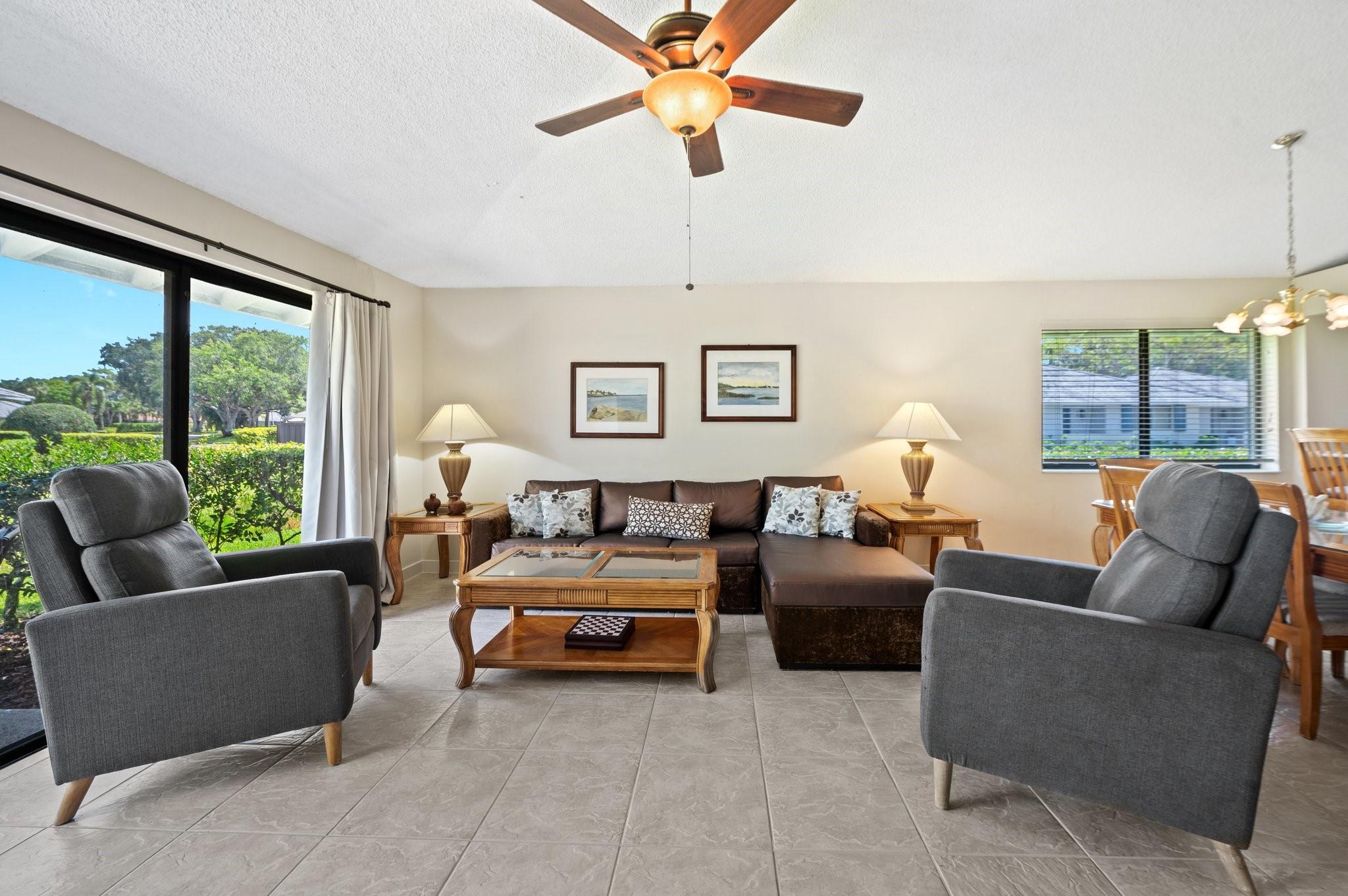 Photo for 616 Club Drive, 616, Palm Beach Gardens, FL 33418 - Listing #FX-10502346 616 Club Drive, 616, Palm Beach Gardens, FL 33418