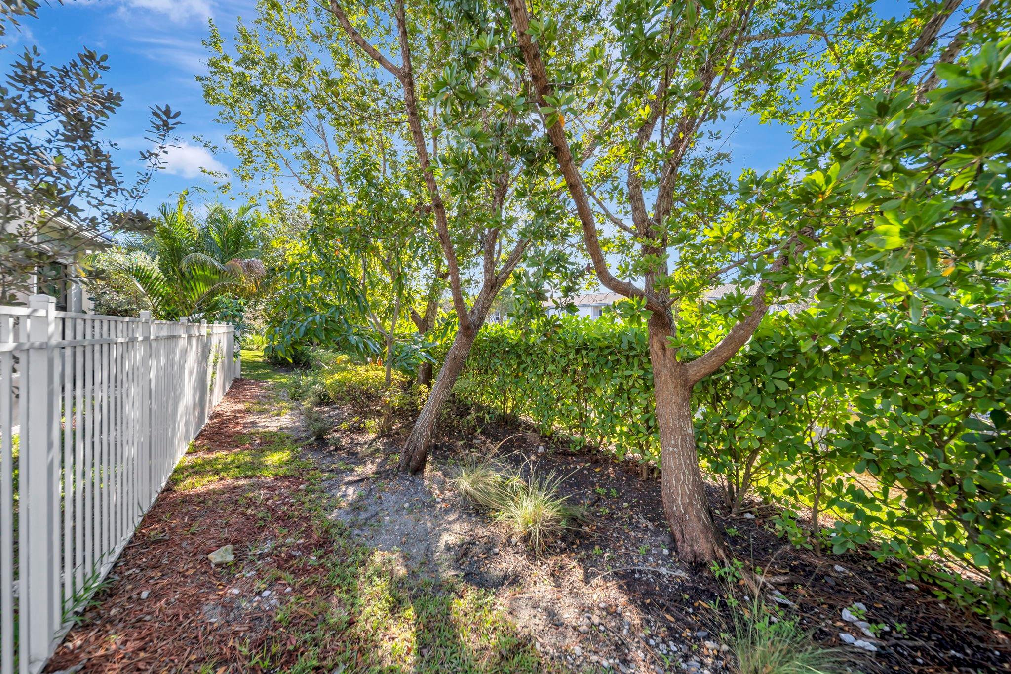 3824 NW 89th Way, Coral Springs, FL 33065