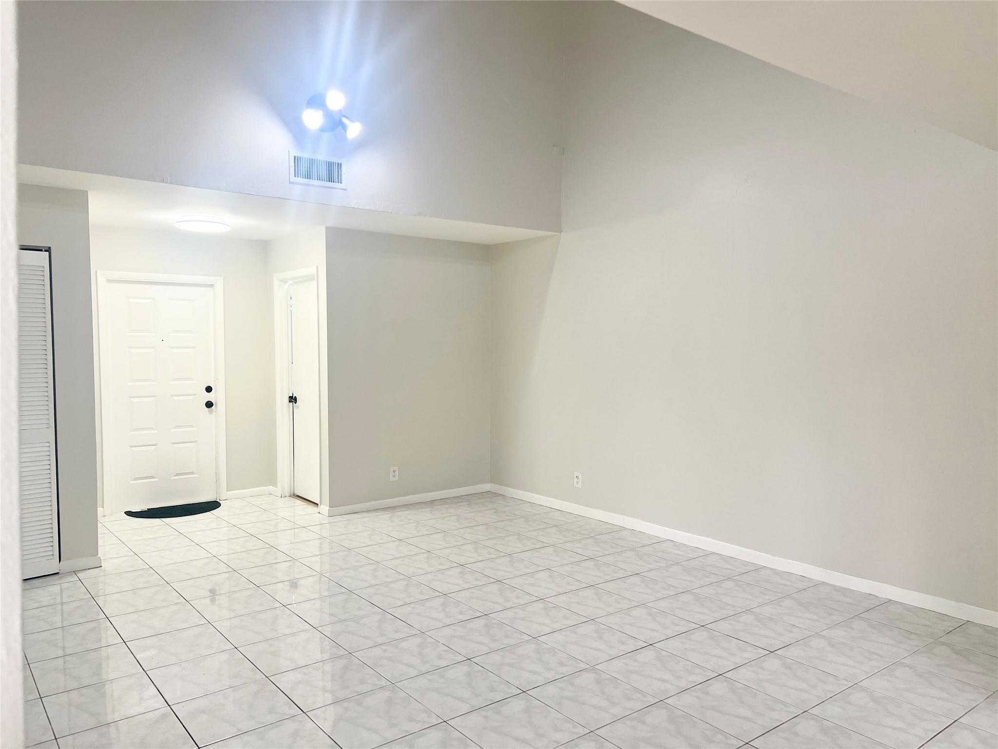 11530-32 NW 43rd Street 11530-32, Coral Springs, FL 33065