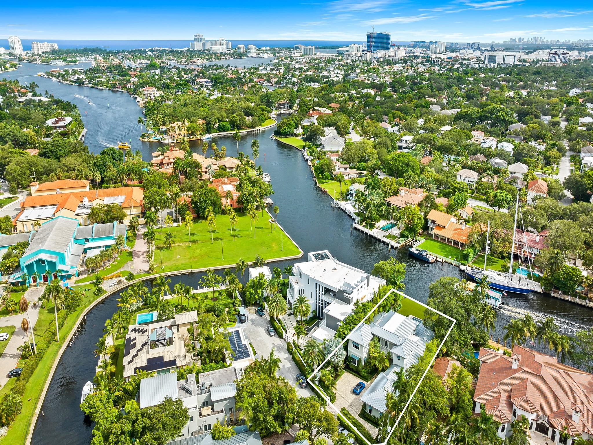 1110 SE 4th Street, Fort Lauderdale, FL 33301