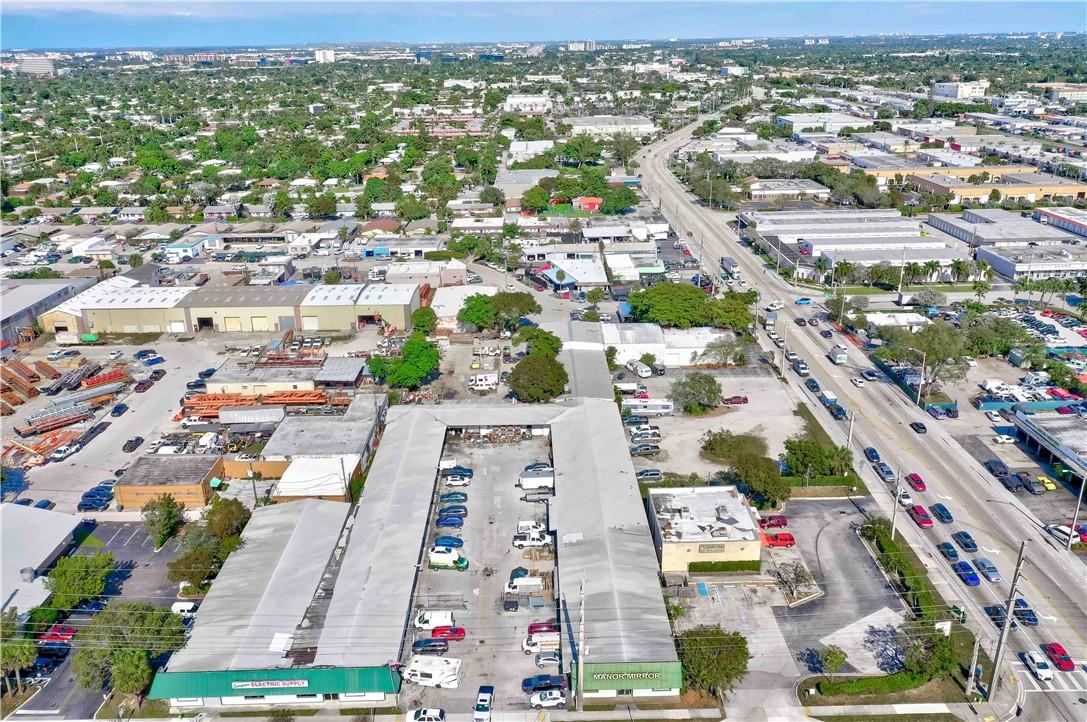 841 NE 44th Street, Oakland Park, FL 33334