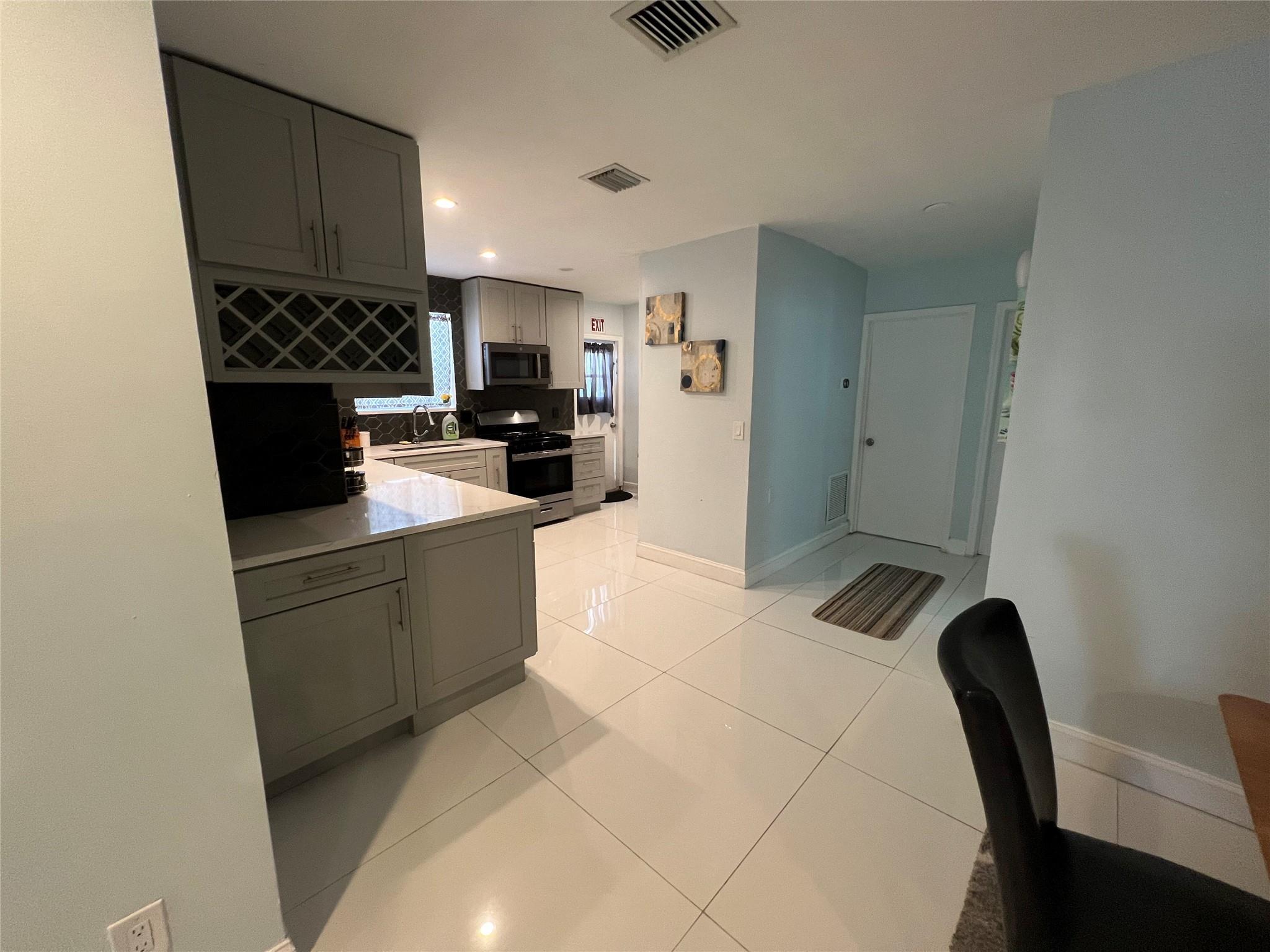Photo for 1658 Madison Street, Hollywood, FL 33020 - listing #FX-10533538 1658 Madison Street, Hollywood, FL 33020