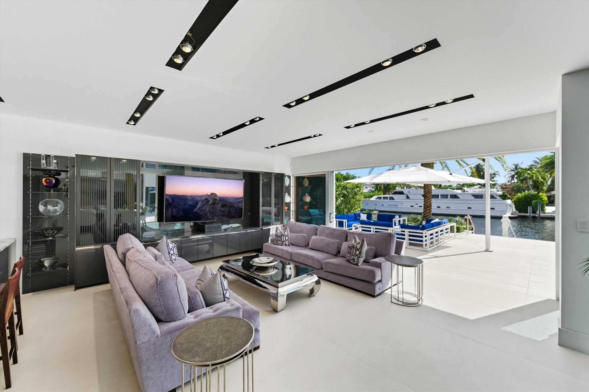 14 N Isla Bahia Drive, Fort Lauderdale, FL 33316