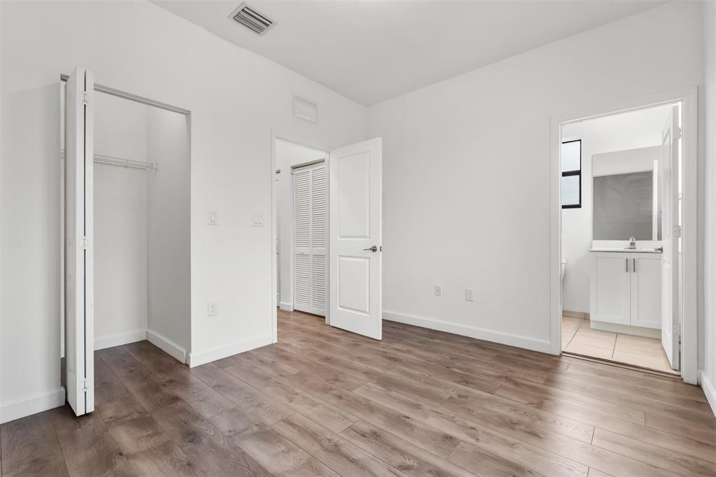 340 NE 208th Terrace 340, Miami, FL 33179