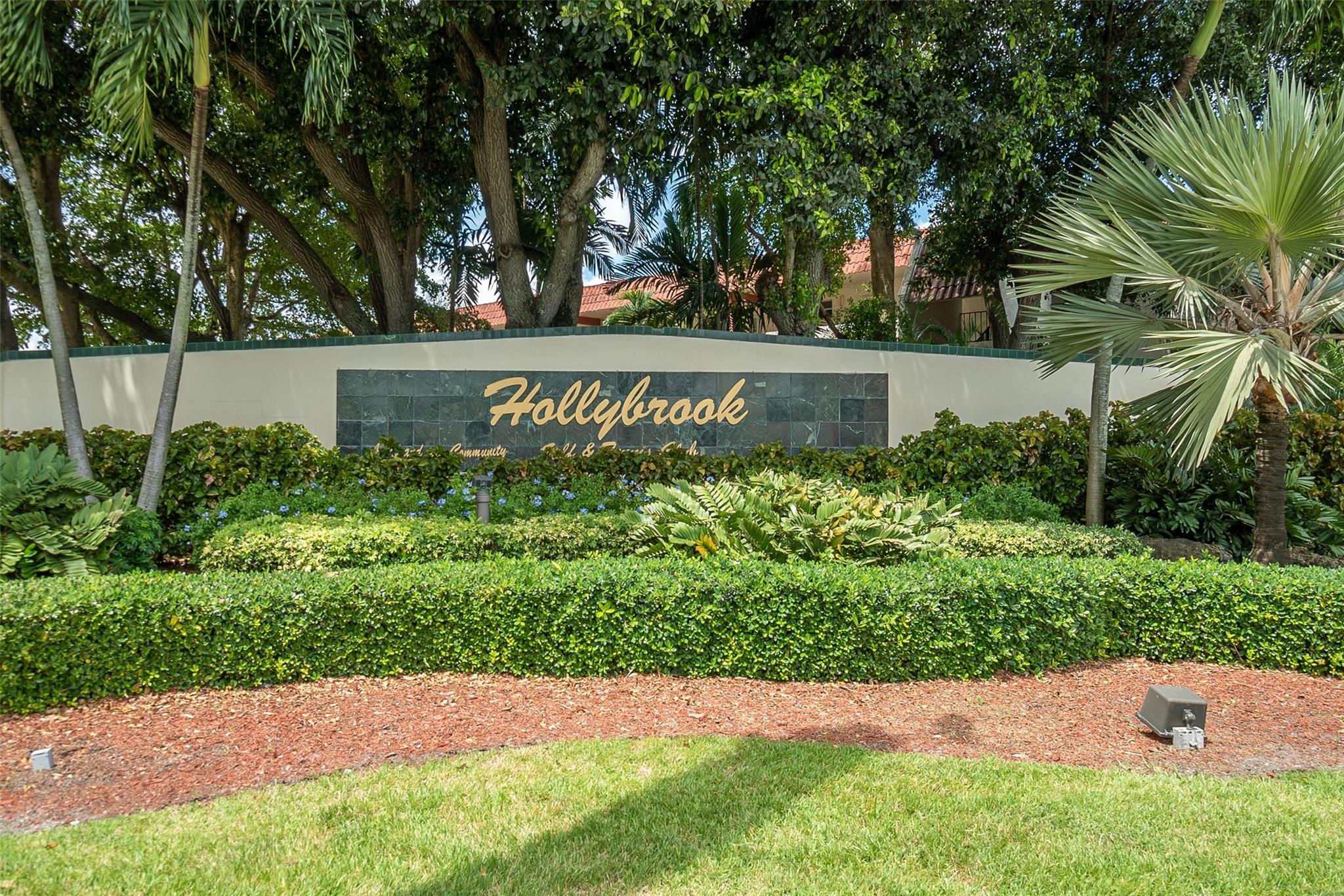 Photo for 411 S Hollybrook Drive, 109, Pembroke Pines, FL 33025 - Listing #FX-10519648 411 S Hollybrook Drive, 109, Pembroke Pines, FL 33025