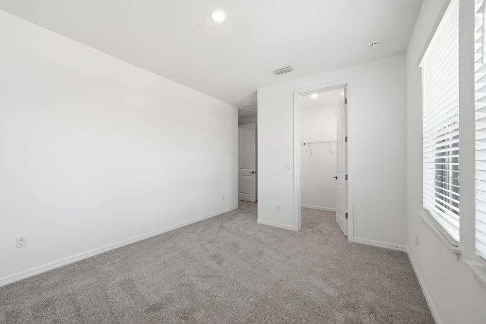 532 SE Ranch Oak Circle ~ Ready Now