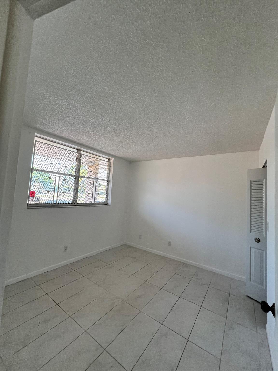 Photo for 6001 NW 61st Avenue, 110, Tamarac, FL 33319 - Listing #FX-10526629 6001 NW 61st Avenue, 110, Tamarac, FL 33319