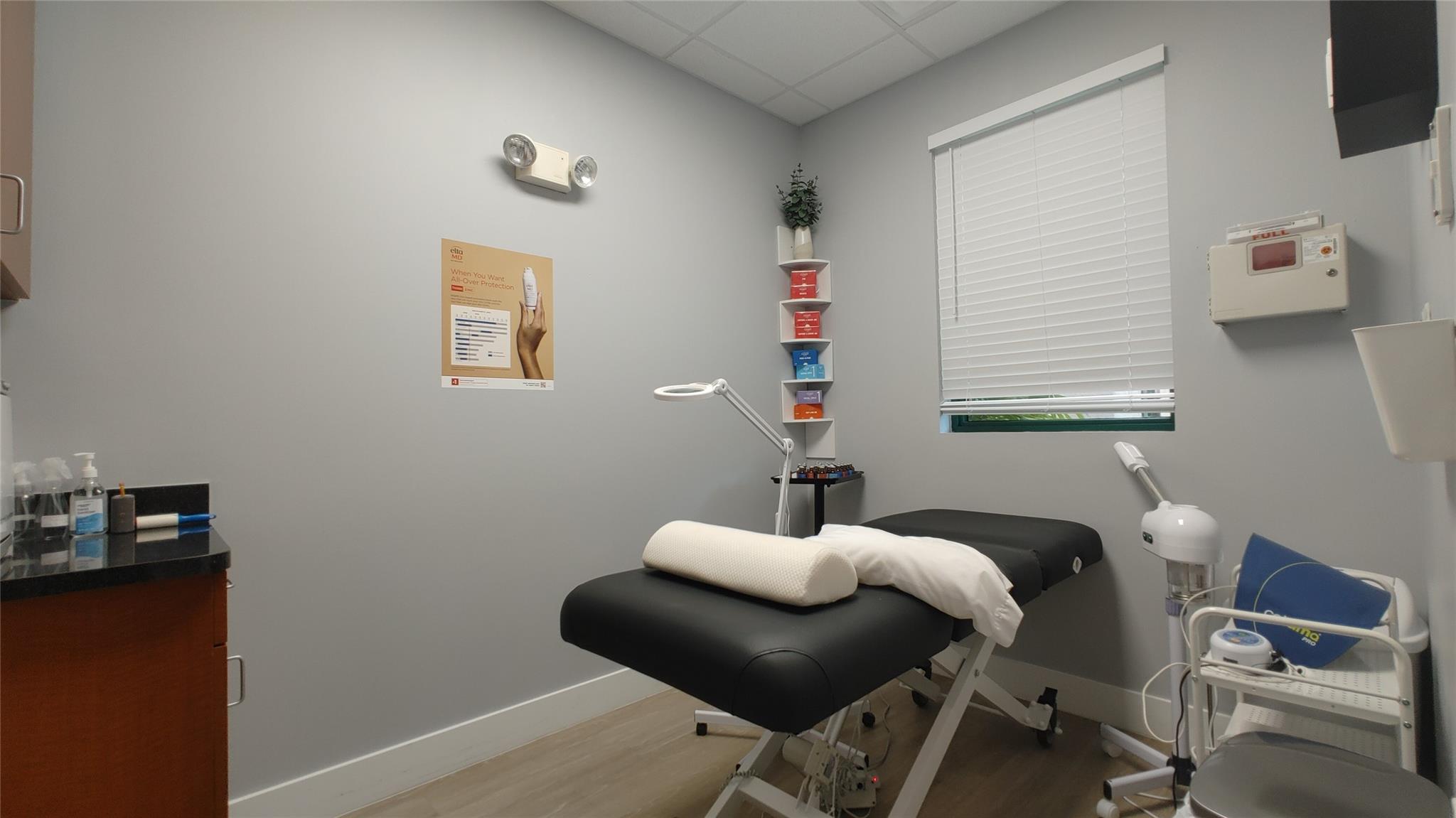 12462 W Atlantic Boulevard, Coral Springs, FL 33071