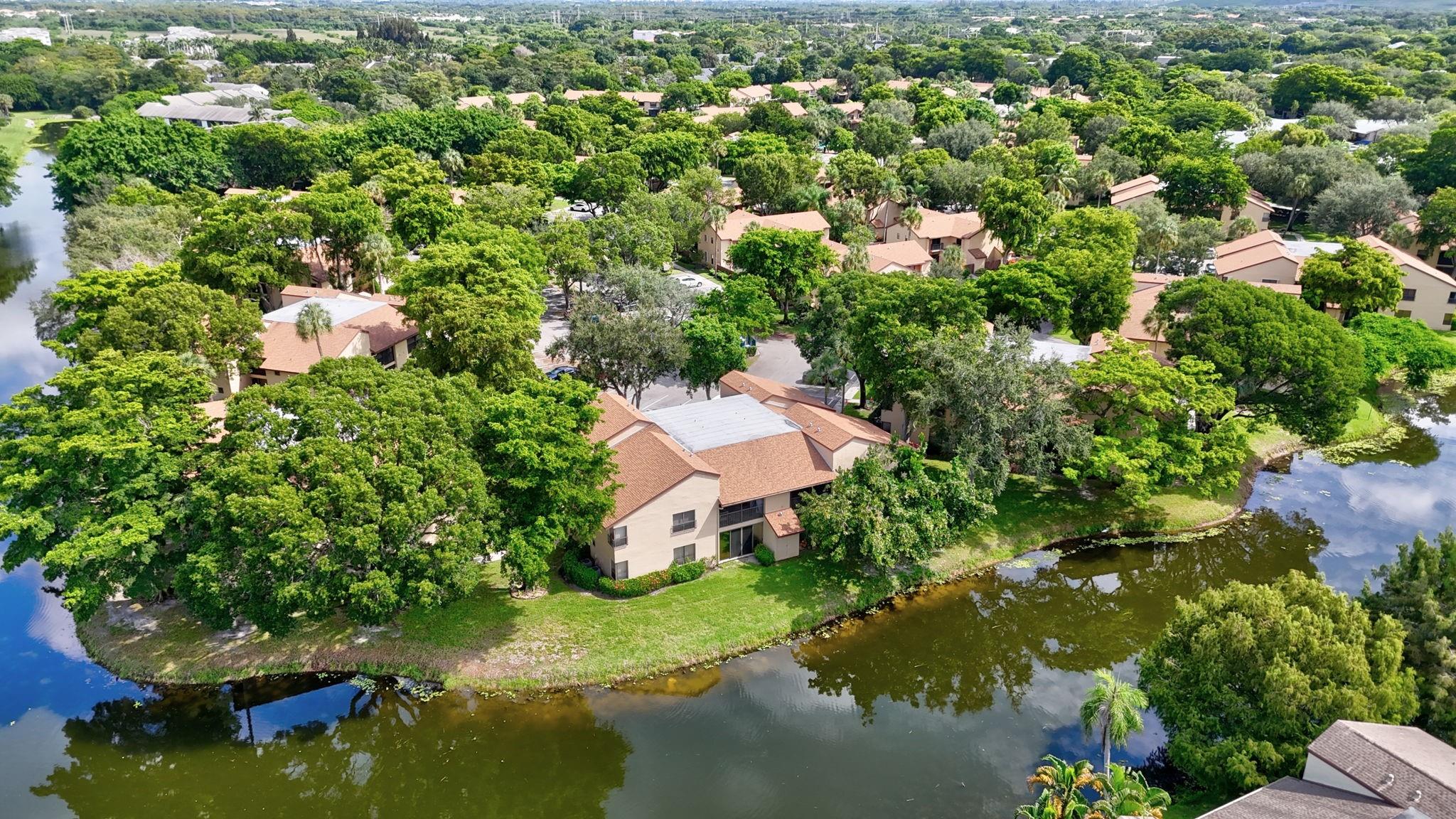 Photo for 3751 Cocoplum Circle, 3564, Coconut Creek, FL 33063 - Listing #FX-10525620 3751 Cocoplum Circle, 3564, Coconut Creek, FL 33063