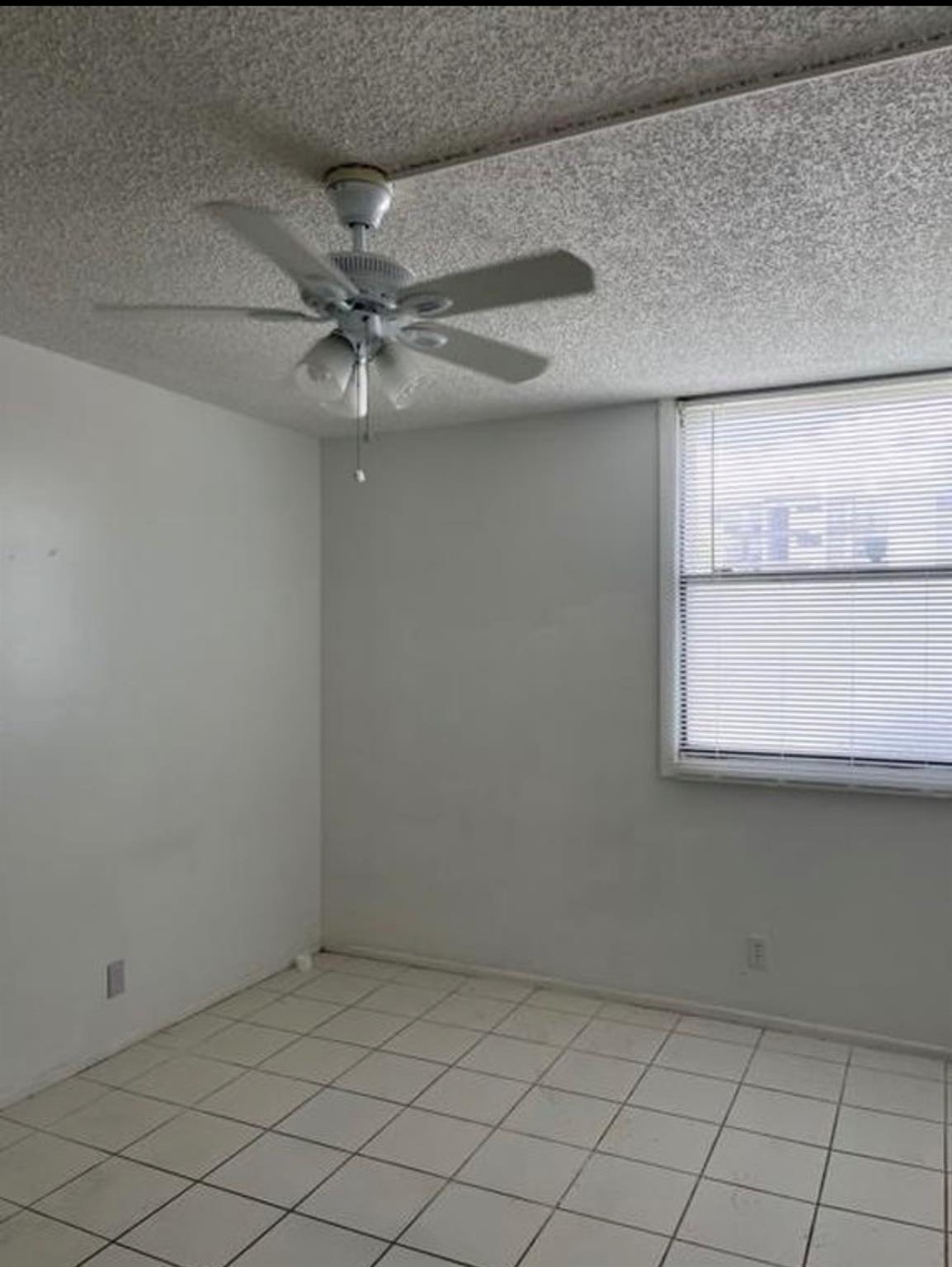 2701 Riverside Drive 107B, Coral Springs, FL 33065