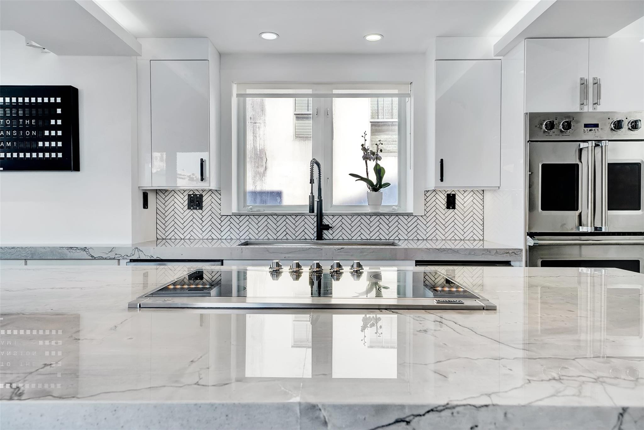 124 11th Street, Miami Beach, FL 33139