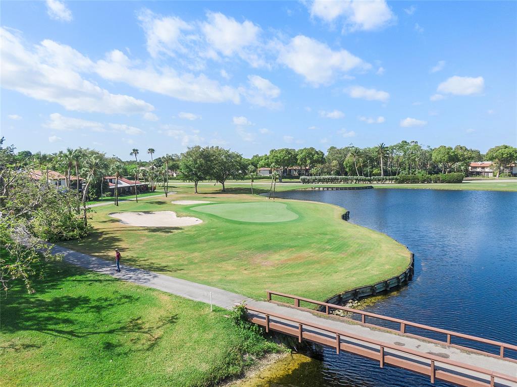 Photo for 8210 E Casa Del Lago, E, Boca Raton, FL 33433 - Listing #FX-10435946 8210 E Casa Del Lago, E, Boca Raton, FL 33433