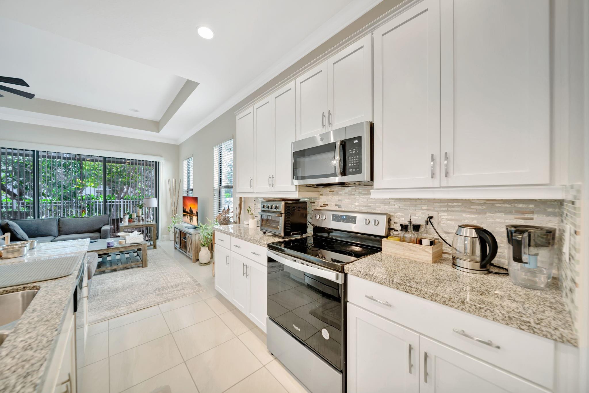 3824 NW 89th Way, Coral Springs, FL 33065