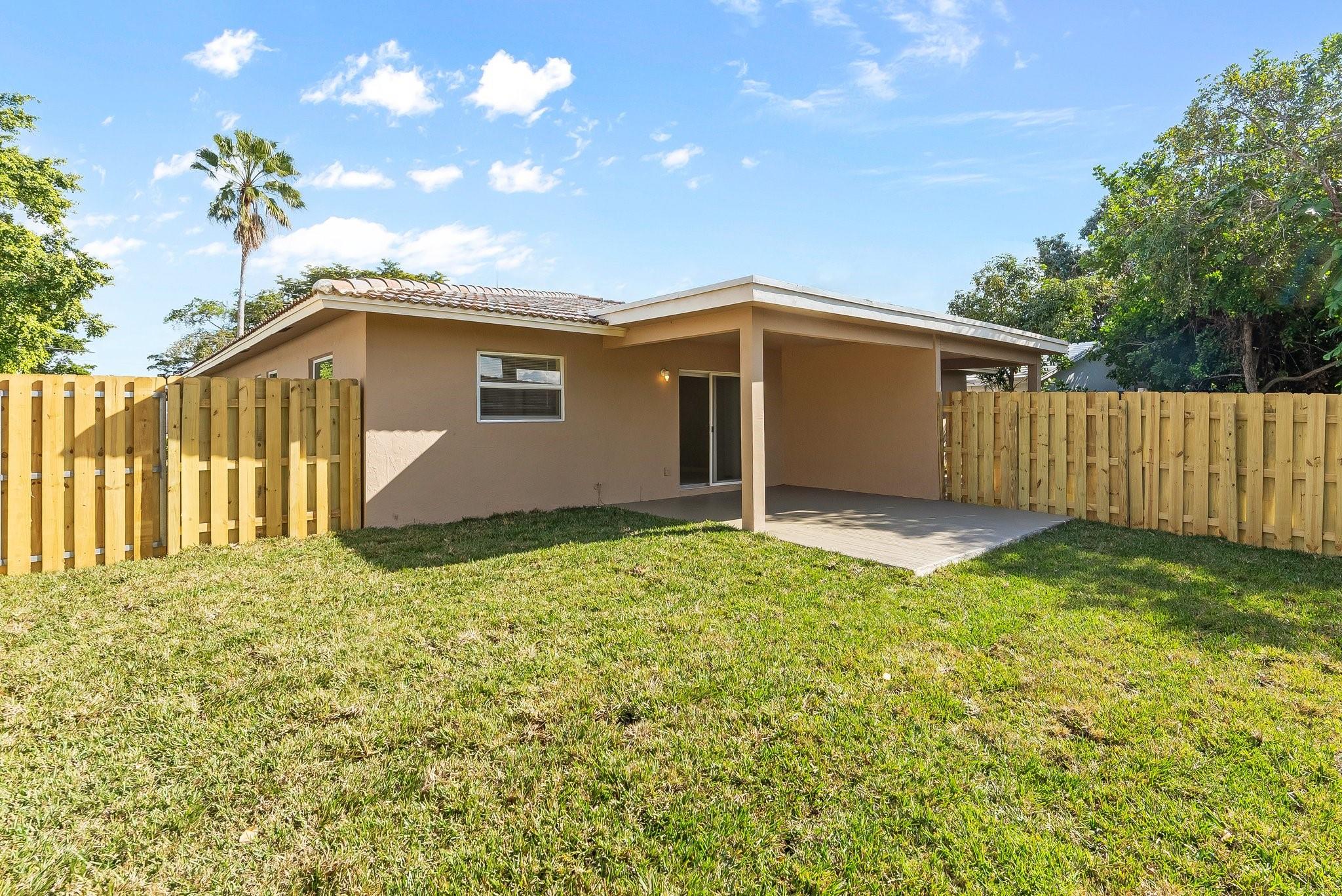 3580 NW 110th Avenue B, Coral Springs, FL 33065
