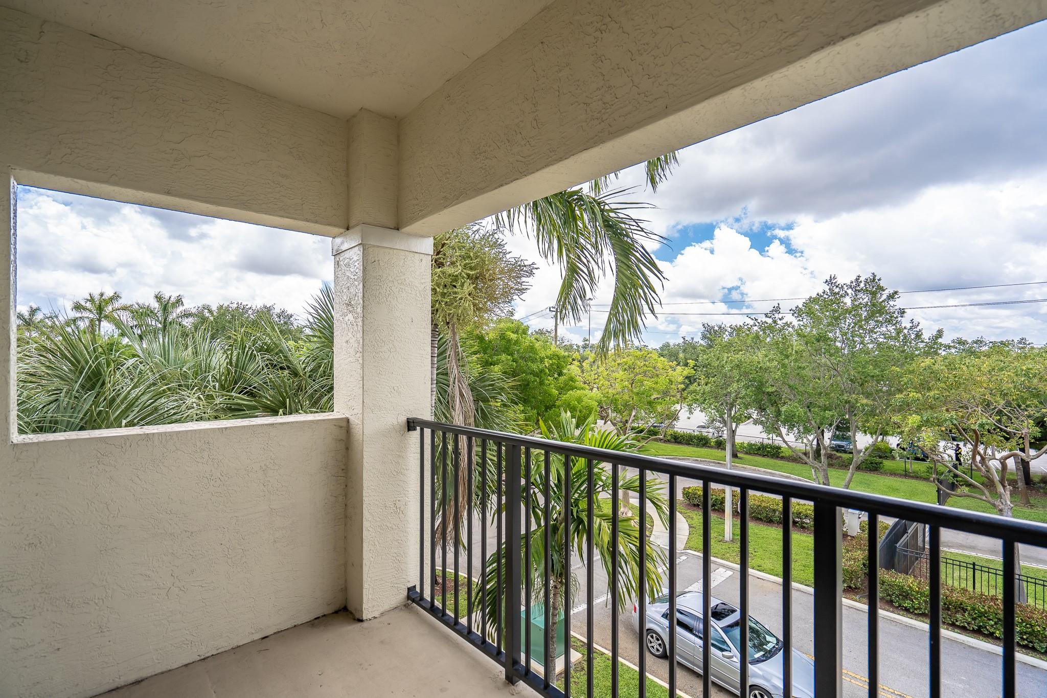 5800 W Sample Road 308, Coral Springs, FL 33067