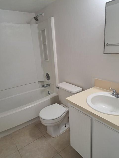 2701 Riverside Drive 311B, Coral Springs, FL 33065