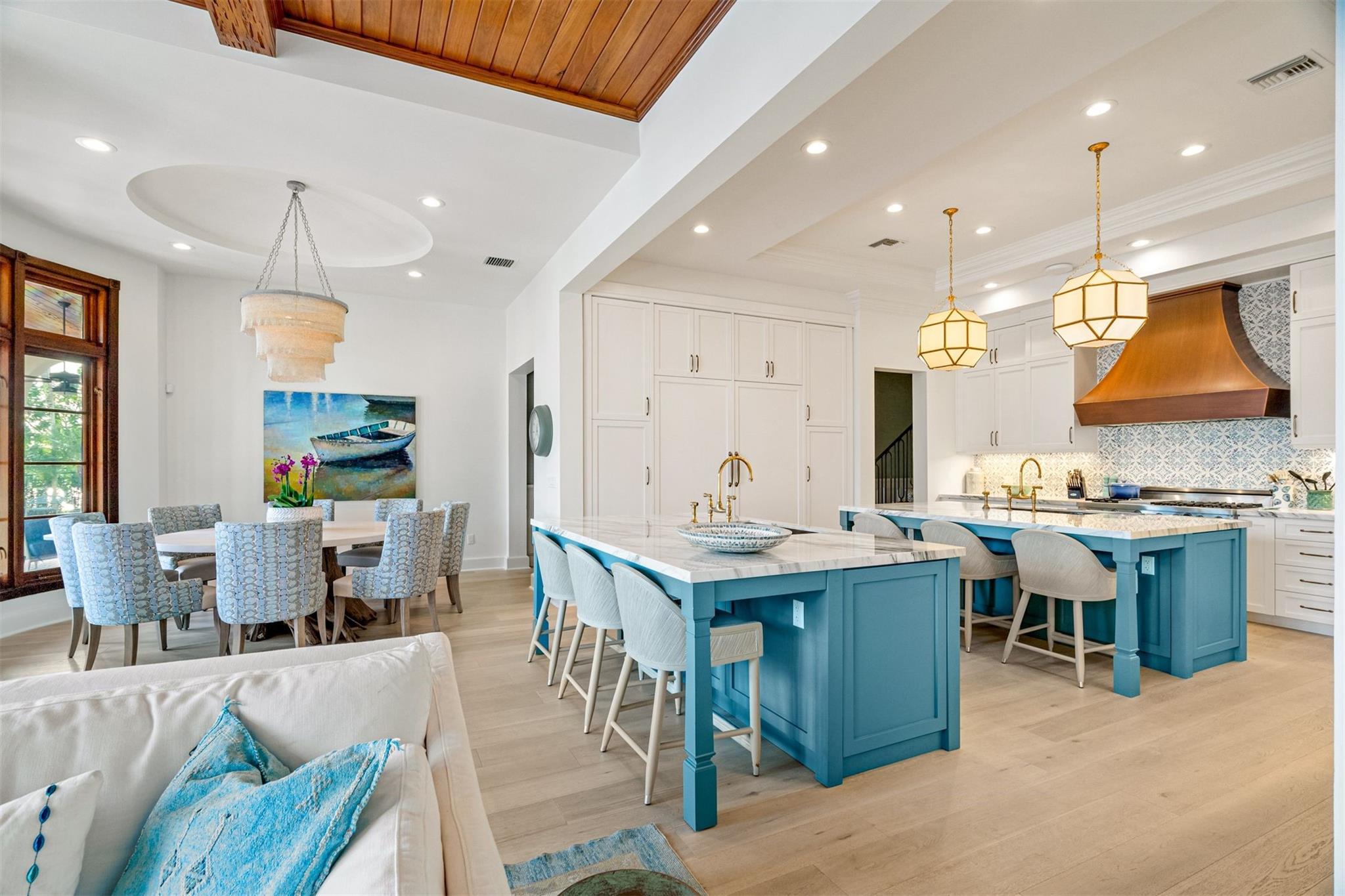 2530 Laguna Drive, Fort Lauderdale, FL 33316