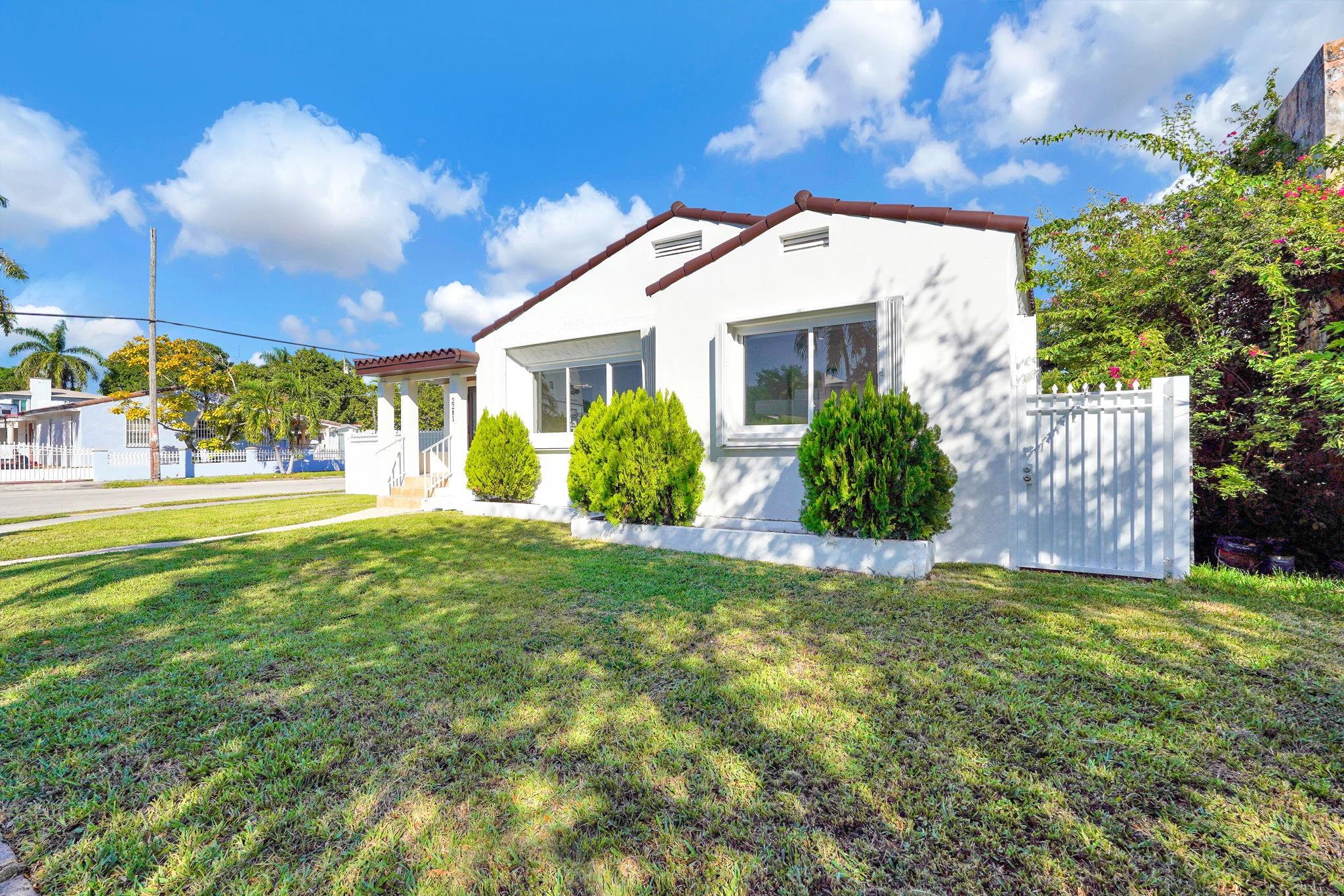 2291 SW 17th Street, Miami, FL 33145