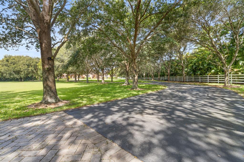 5335 Holatee Trail, Southwest Ranches, FL 33330
