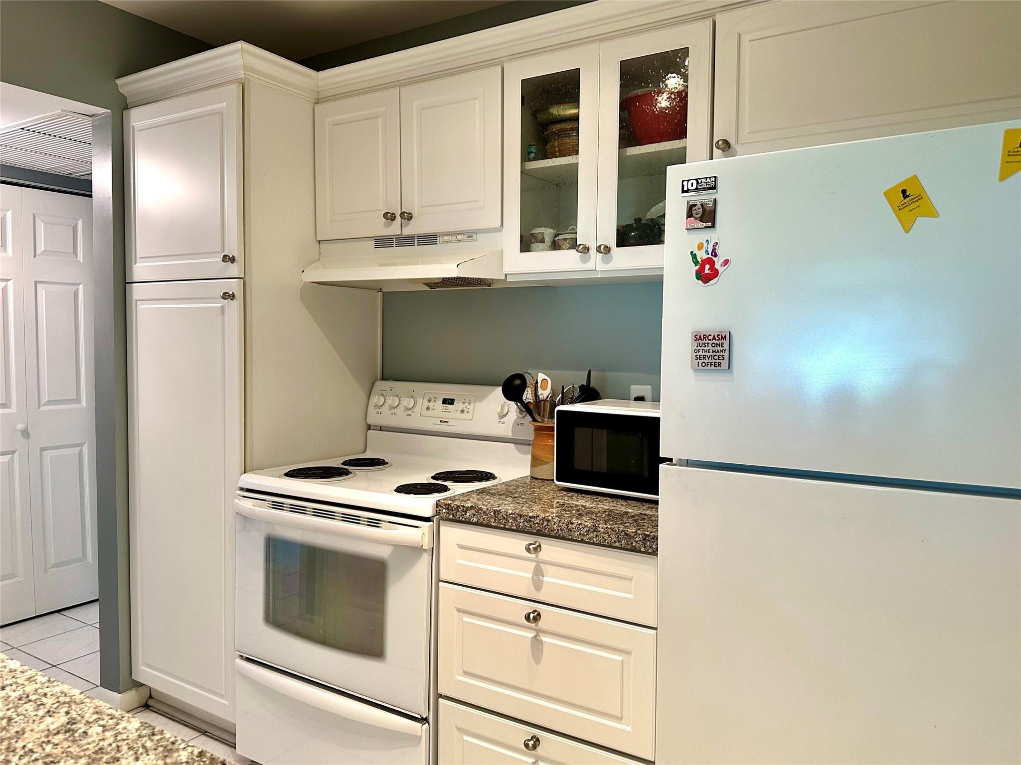 930 Twin Lakes Drive 8-P, Coral Springs, FL 33071