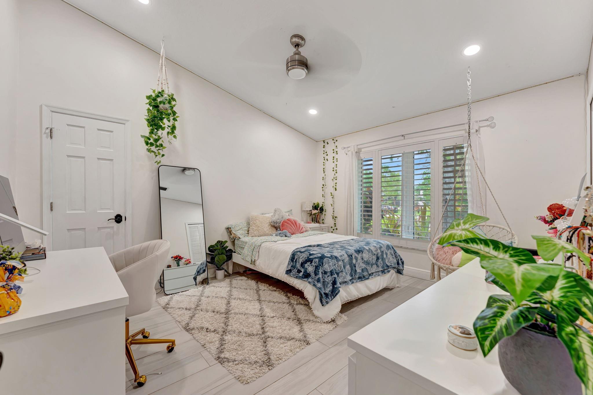 8140 NW 51st Place, Coral Springs, FL 33067