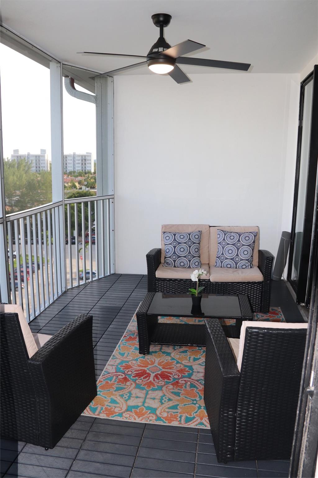 1770 NE 191st Street 816, Miami, FL 33179