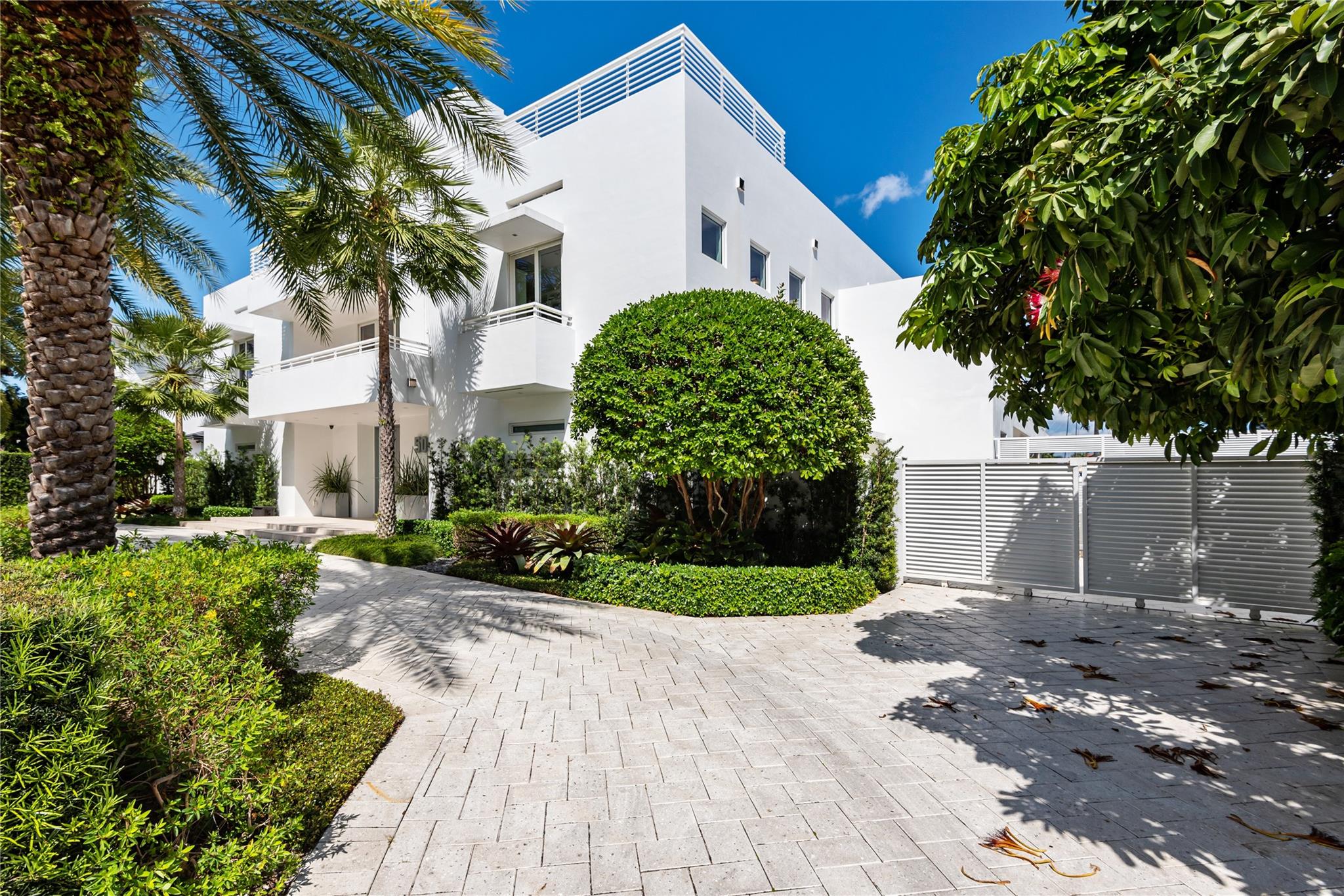 Photo for 500 Isle Of Capri Drive, Fort Lauderdale, FL 33301 - Listing #FX-10425455 500 Isle Of Capri Drive, Fort Lauderdale, FL 33301