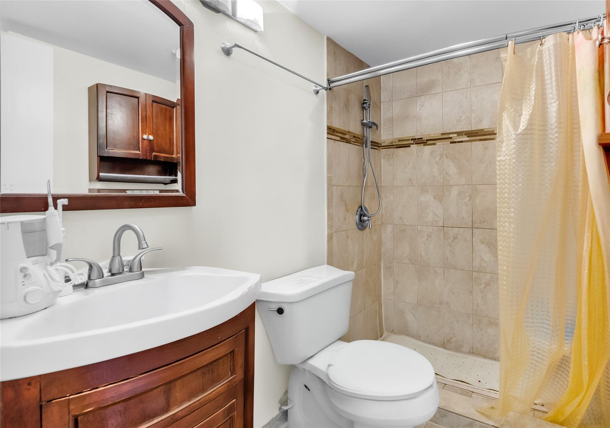 Photo for 327 Farnham P, 327, Deerfield Beach, FL 33442 - Listing #FX-10506185 327 Farnham P, 327, Deerfield Beach, FL 33442