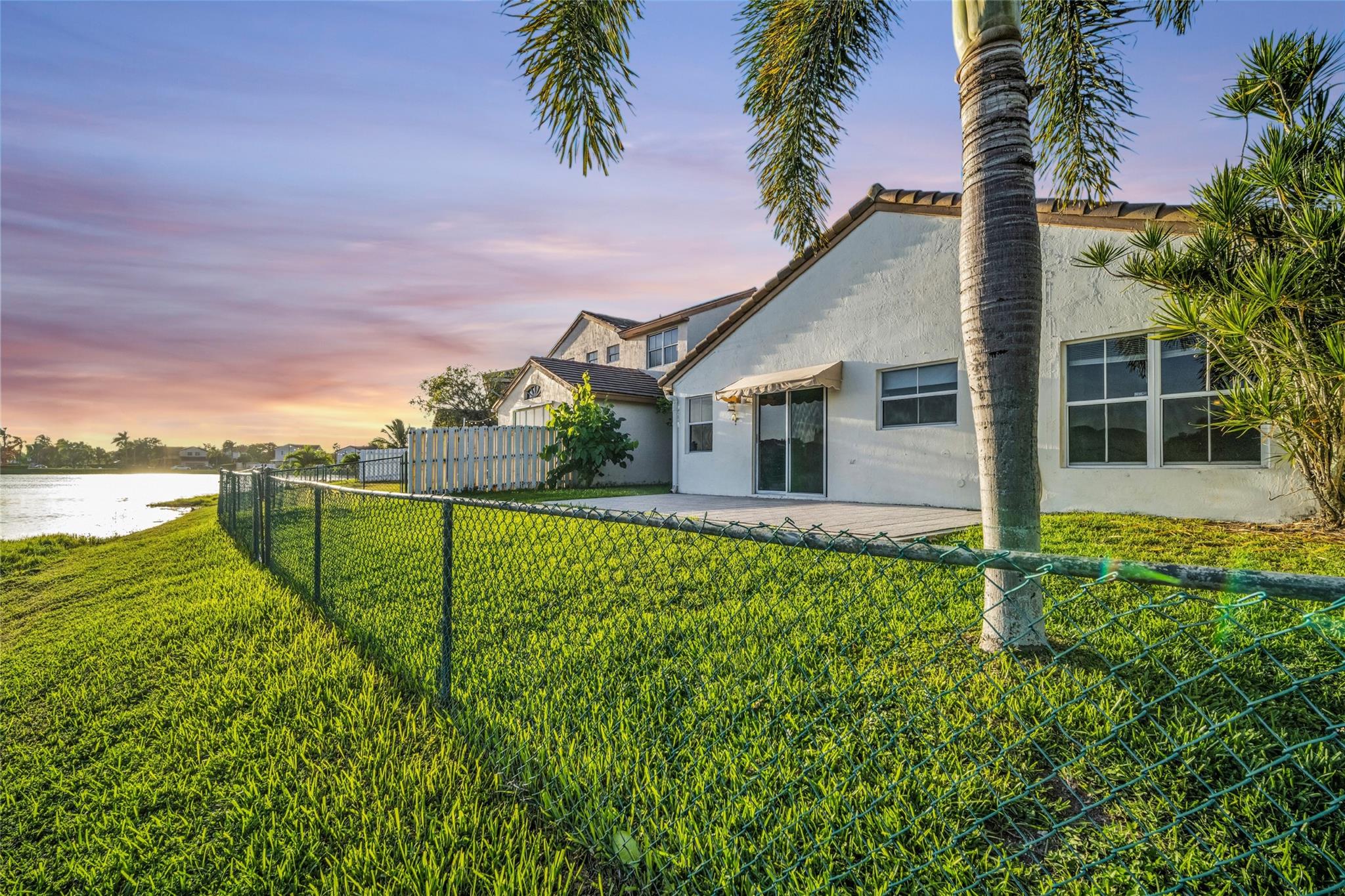 Photo for 18510 NW 22nd Street, Pembroke Pines, FL 33029 - listing #FX-10536572 18510 NW 22nd Street, Pembroke Pines, FL 33029