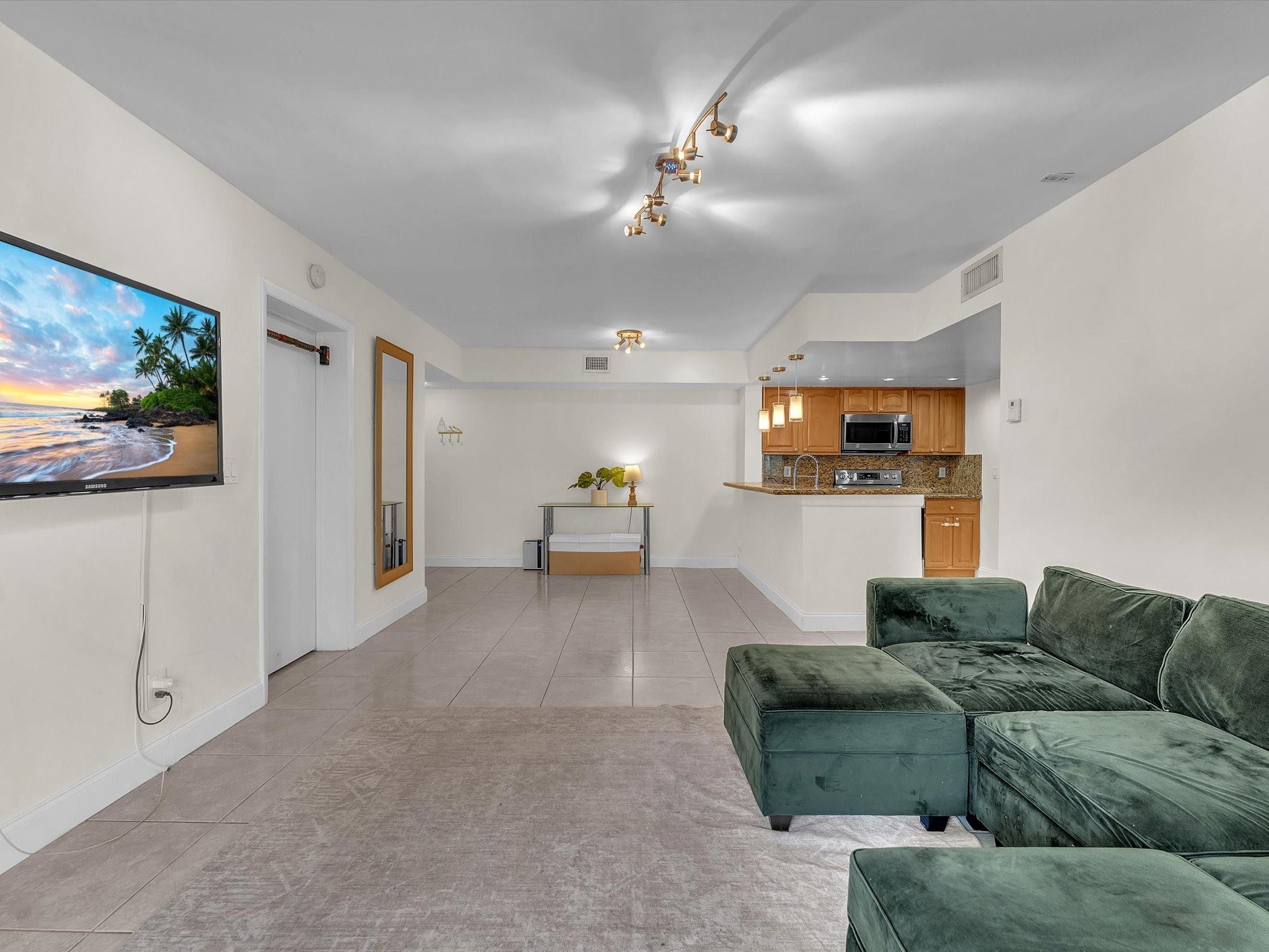 9022 W Atlantic Boulevard 213, Coral Springs, FL 33071