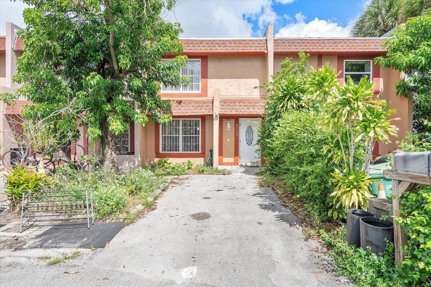 Photo for 2759 NW 198th Terrace, Miami Gardens, FL 33056 - listing #FX-10529446 2759 NW 198th Terrace, Miami Gardens, FL 33056