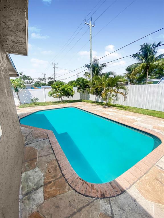 Photo for 1333 NE 25 Street, Pompano Beach, FL 33064 - Listing #FX-10409485 1333 NE 25 Street, Pompano Beach, FL 33064