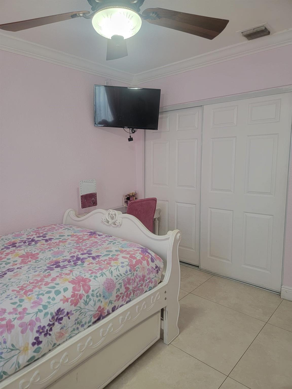 11821 SW 18th Street 2-23, Miami, FL 33175